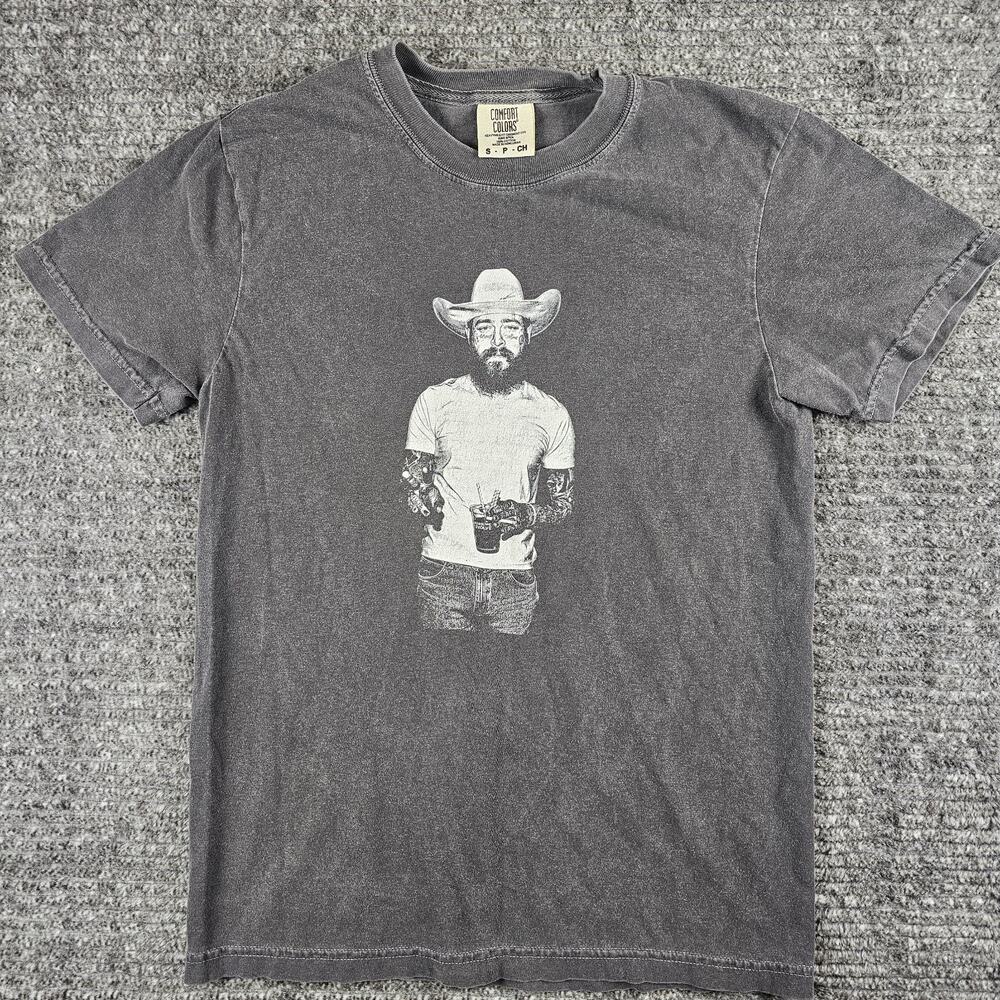 Post Malone Chillin’ Out Women’s T-shirt Faded Black Size:Small